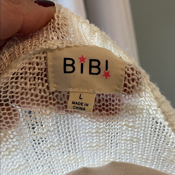 Red Heart Patterned Sweater - Picture 3 of 3